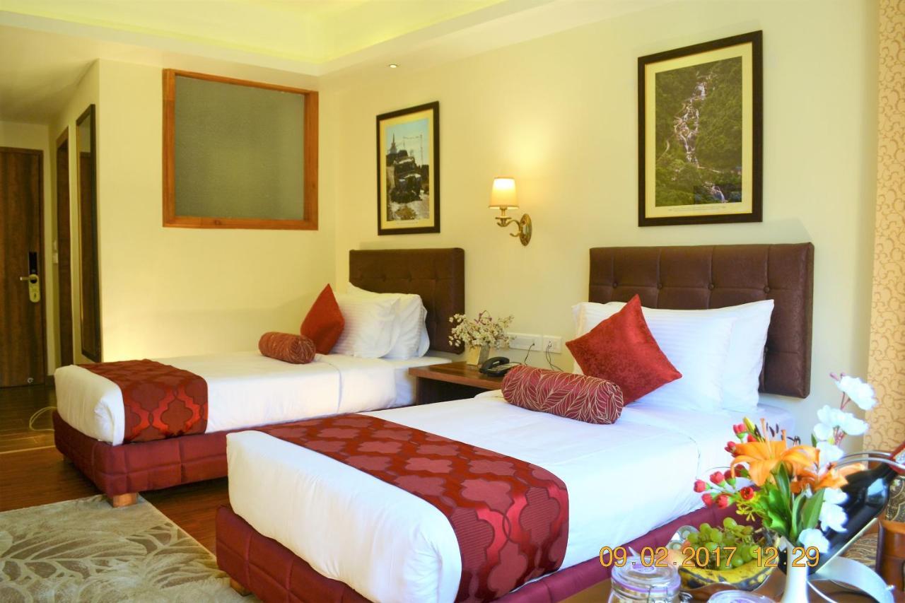 Crescent Resort, Darjeeling ดาร์จีลิง ภายนอก รูปภาพ