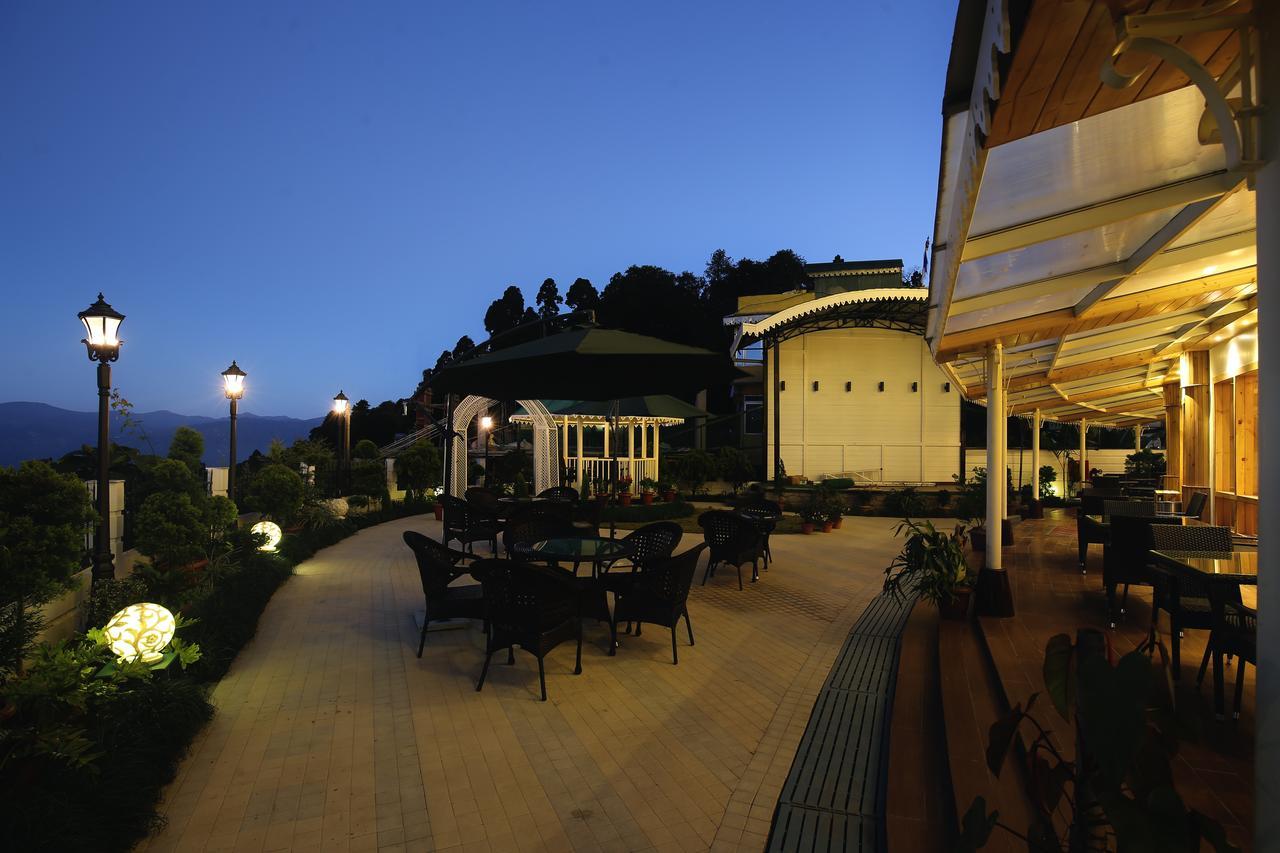 Crescent Resort, Darjeeling ดาร์จีลิง ภายนอก รูปภาพ